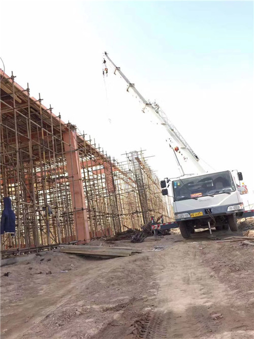 江达县吊车作业的安全注意事项有哪些？